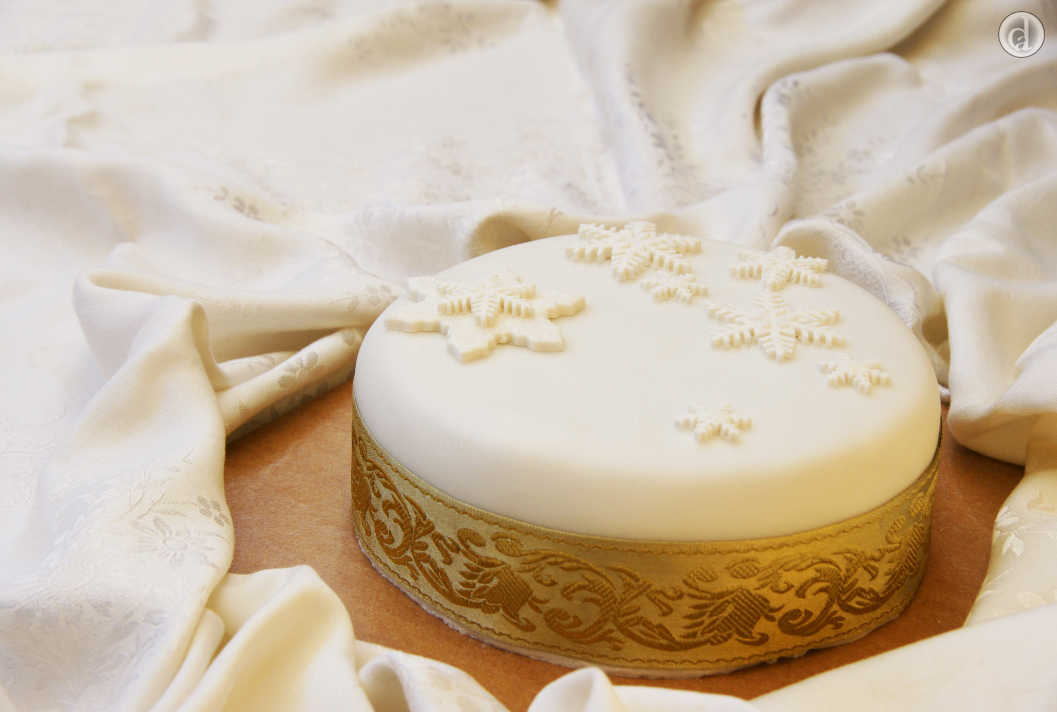 Iced Brandy Fruitcake