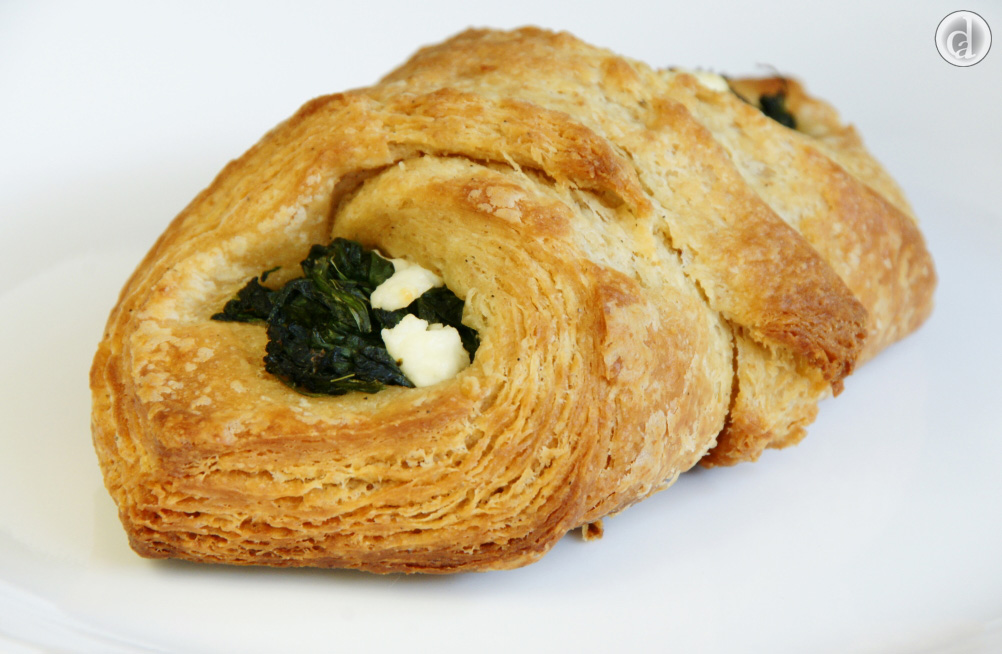 Spinach & chevre Danish
